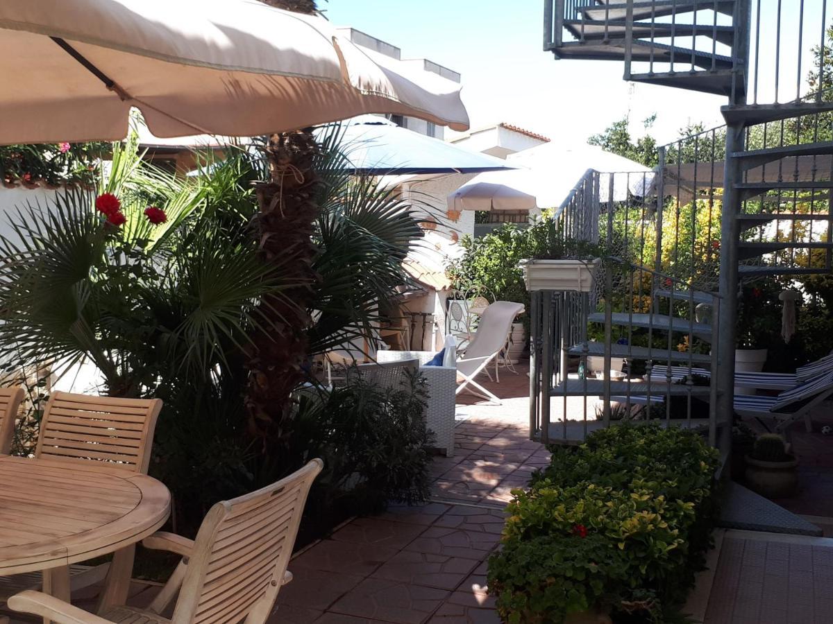 Appartamento Domus Claudio Garden - Monolocale con giardino privato Fiumicino Esterno foto